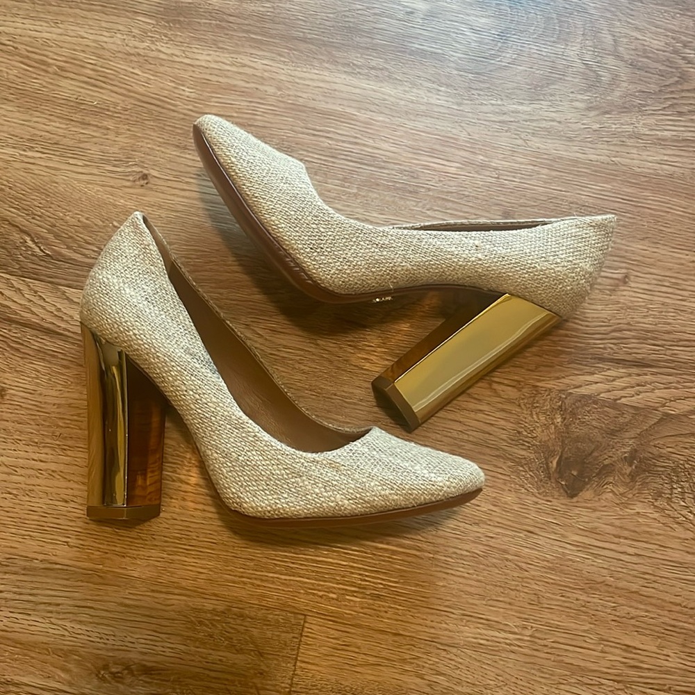 Tory Burch Burlap and Gold Heels 6.5